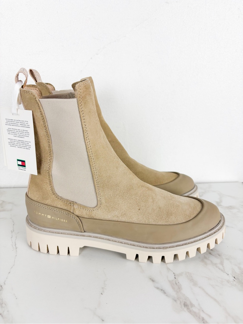 NWT Tommy Hilfiger Hally Chelseaboots Sz 7.5 - Picture 3 of 11